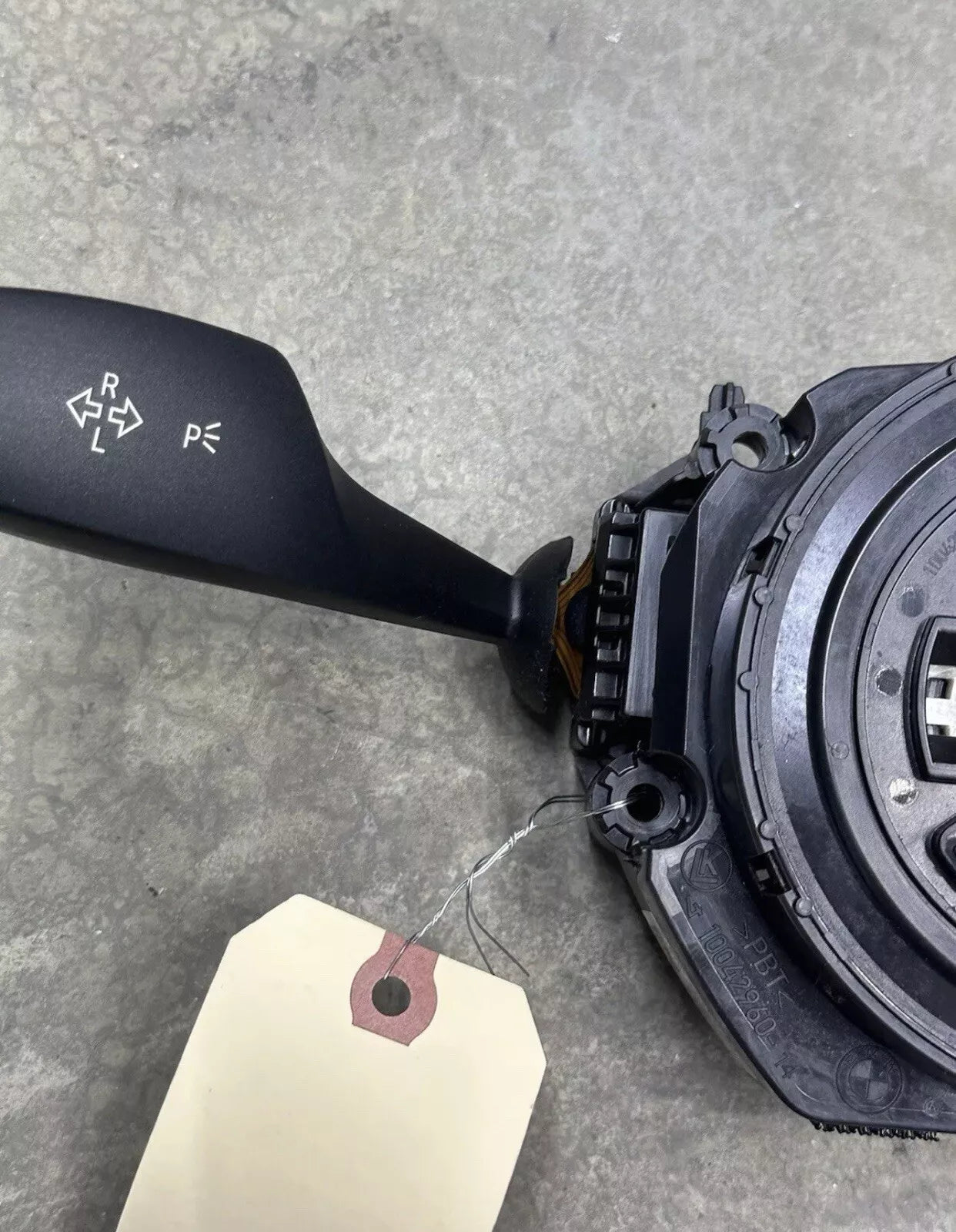 2012-2016 OEM BMW F30 328i 320i Clock Spring Turn Signal Windshield Control Switch USED F30 PARTS(ONLY PICKUP)