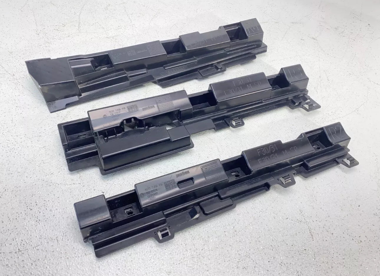 2012-2019 BMW F30 3 Series Right Rocker Panel Skirt Bracket Support Ledge Set USED F30 PARTS(ONLY PICKUP)