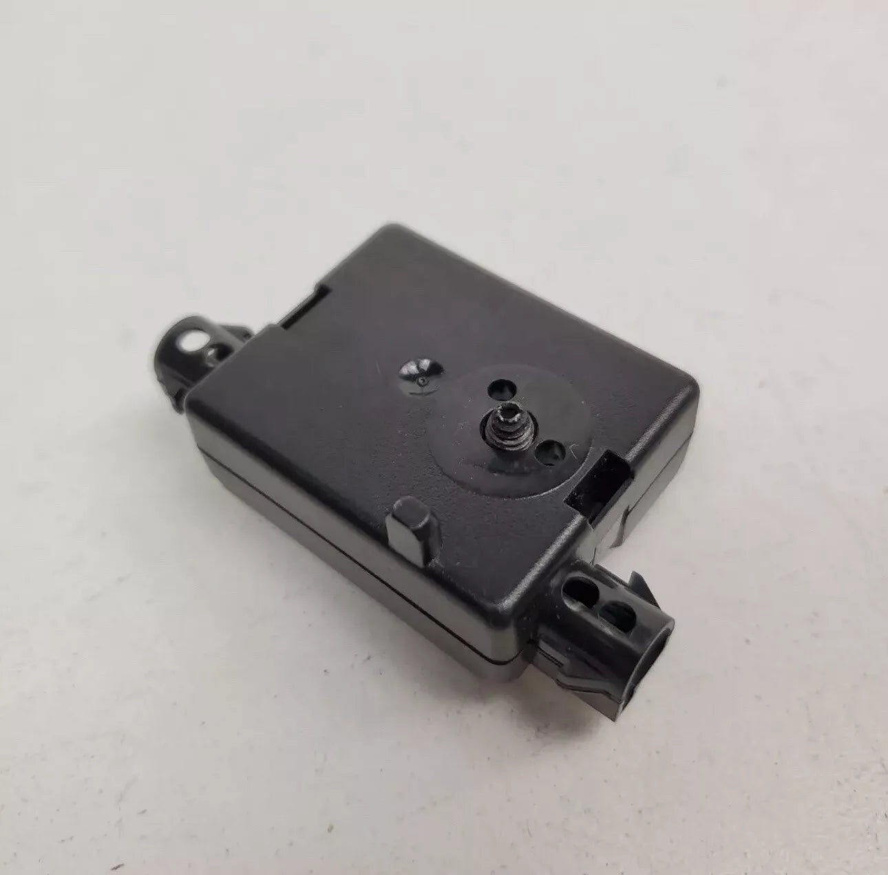 2012-2018 BMW 3 SERIES F30 RADIO ANTENNA AMP AMPLIFIER MODULE UNIT 9231466 USED F30 PARTS(ONLY PICKUP)