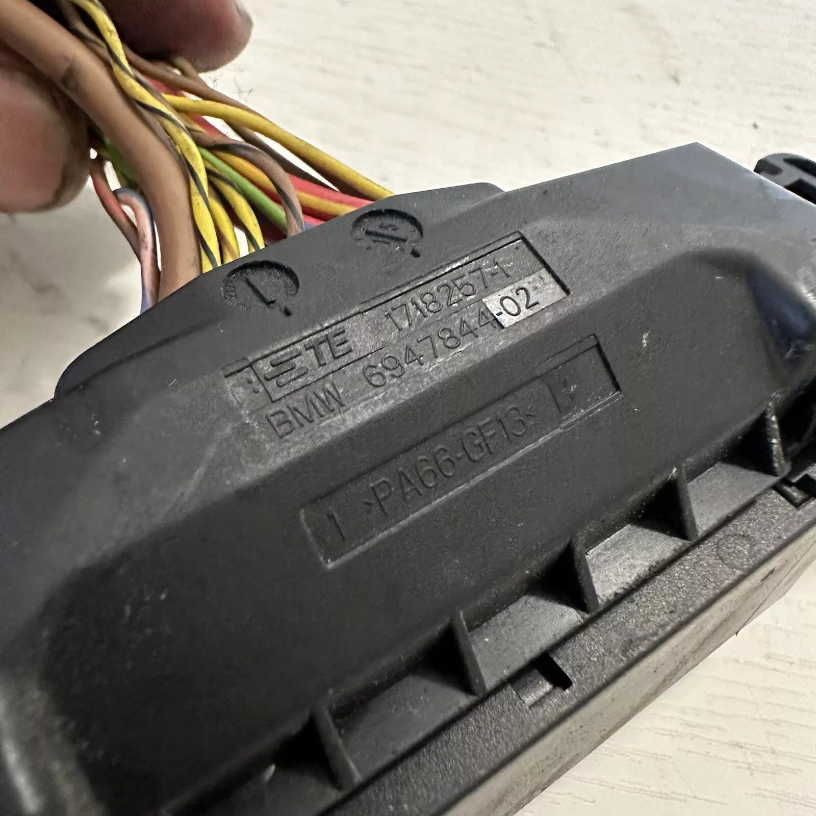 BMW F30 F34 GT 328i 335i E90 E92 ABS Pump Module Connector 6947844-01 USED F30 PARTS(ONLY PICKUP)