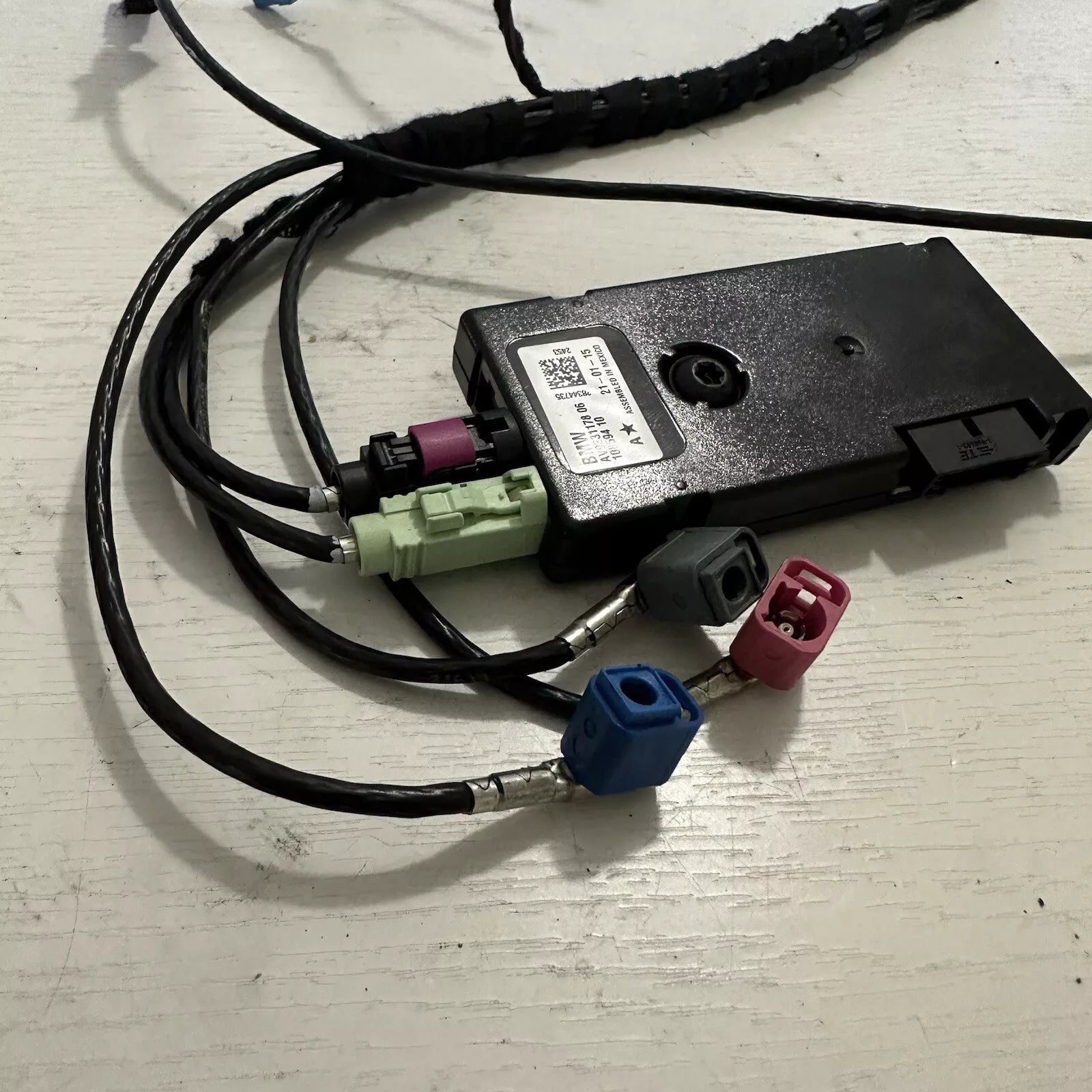 2014-2016 BMW F30 F34 ANTENNA AMPLIFIER SUPPRESSION FILTER CONTROL MODULE OEM USED F30 PARTS(ONLY PICKUP)
