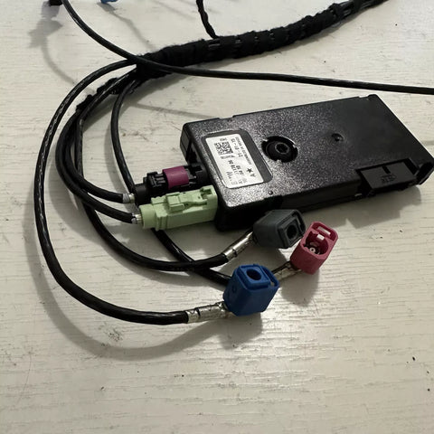 2014-2016 BMW F30 F34 ANTENNA AMPLIFIER SUPPRESSION FILTER CONTROL MODULE OEM USED F30 PARTS(ONLY PICKUP)
