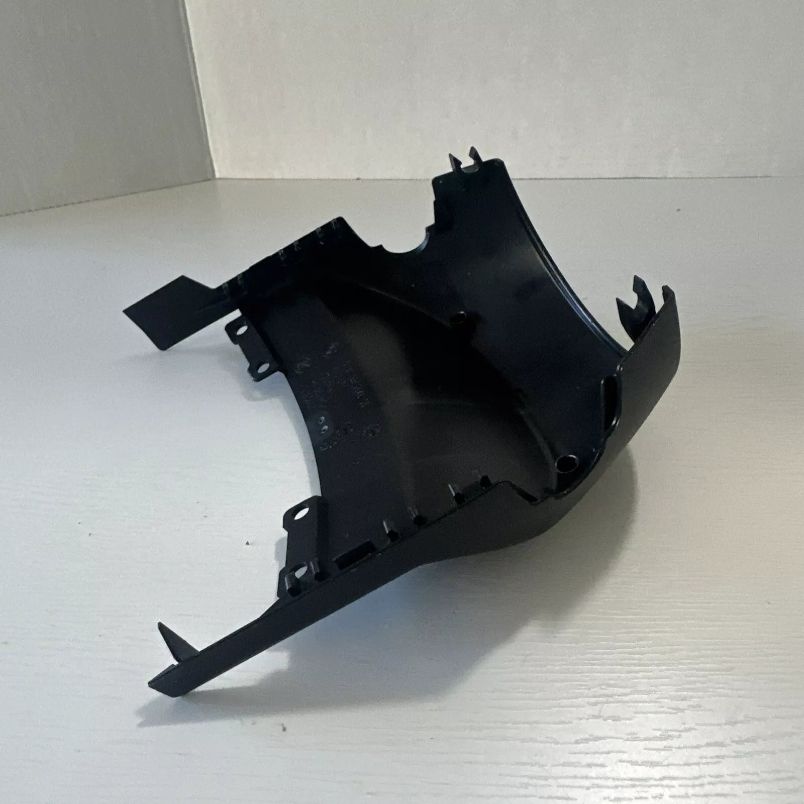 2013-2016 BMW 320I F30 STEERING COLUMN UPPER SHROUD TRIM COVER PANEL OEM USED F30 PARTS(ONLY PICKUP)