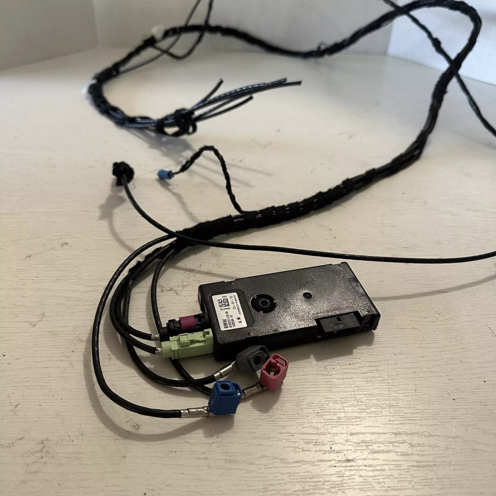 2014-2016 BMW F30 F34 ANTENNA AMPLIFIER SUPPRESSION FILTER CONTROL MODULE OEM USED F30 PARTS(ONLY PICKUP)