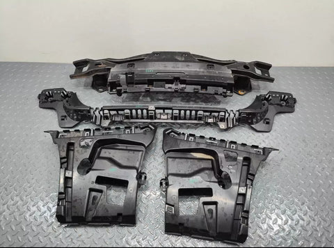 BMW 3 SERIES F30 SE REAR BUMPER CENTRE GUIDE BRACKET CRASH BAR SET 7256922 USED F30 PARTS(ONLY PICKUP)
