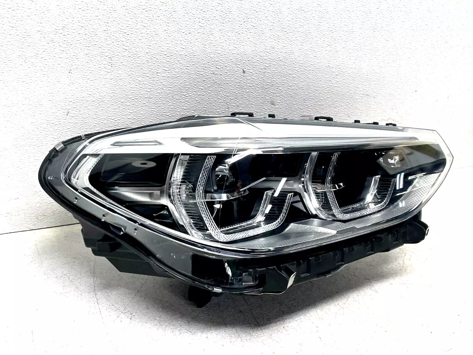 18-21 BMW X3 X4 G01 G02 LED Adaptive Headlight Right Passenger Complete OEM