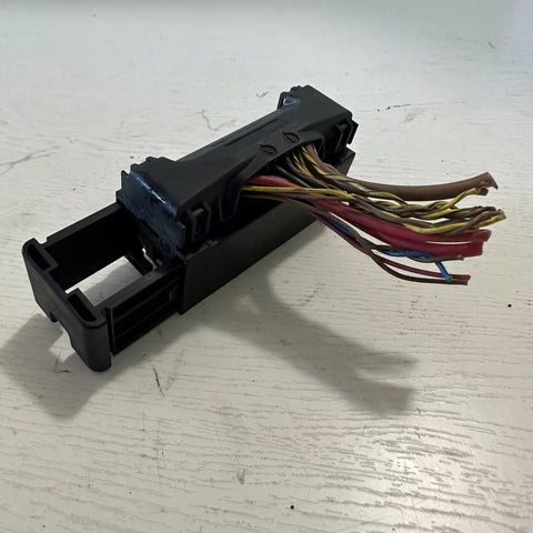 BMW F30 F34 GT 328i 335i E90 E92 ABS Pump Module Connector 6947844-01 USED F30 PARTS(ONLY PICKUP)