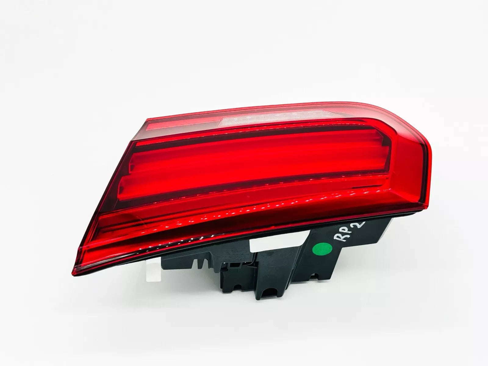 2016-2018 BMW 340i F30 REAR RIGHT PASSENGER SIDE INNER TAIL LIGHT LED LAMP OEM